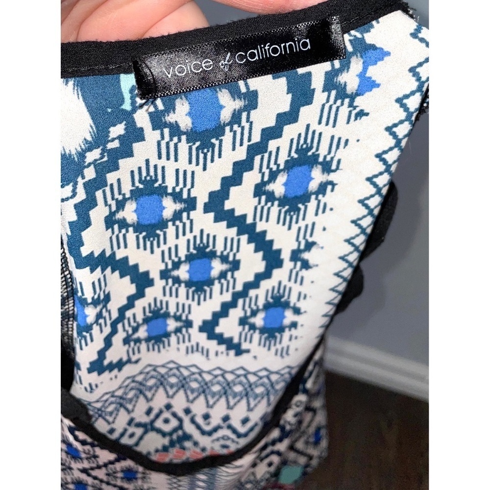 Vocal Blue & Teal Geometric Print Top – Black Embellished Sleeves- Medium - Picture 7 of 7